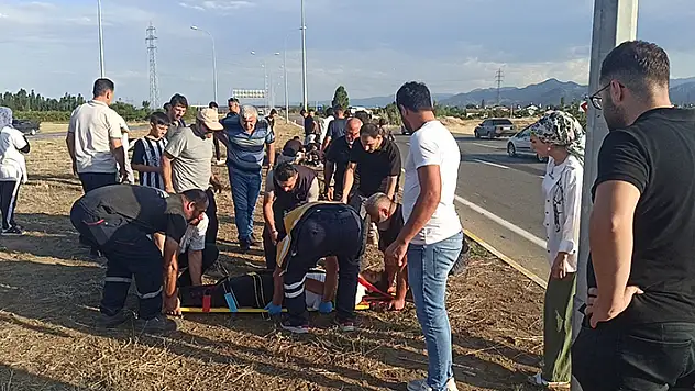 Konya'da otomobil ile motosiklet çarpıştı: 2 ağır yaralı
