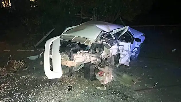 Konya'da otomobil park halindeki araca çarptı: 1 yaralı