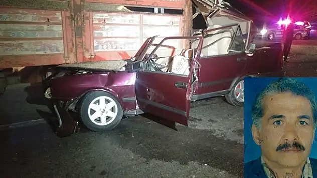 Konya'da otomobil römorka çarptı: 1 ölü
