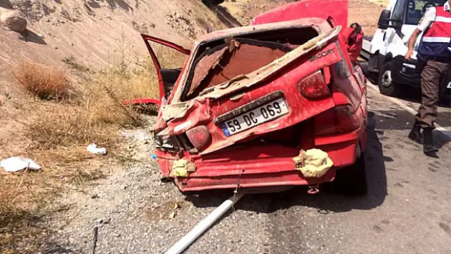 Konya'da otomobil şarampole yuvarlandı
