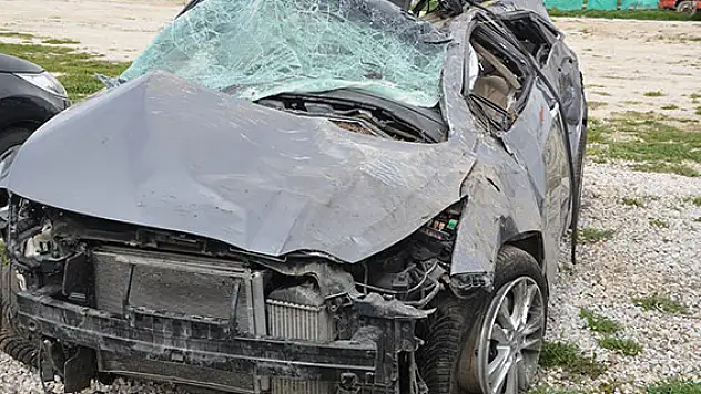 Konya'da otomobil takla attı: 1 ölü, 1 yaralı