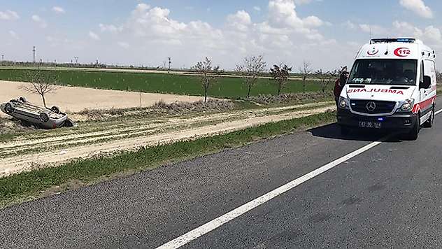 Konya'da otomobil takla attı: 1 yaralı