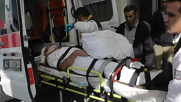 Konya'da otomobil takla attı