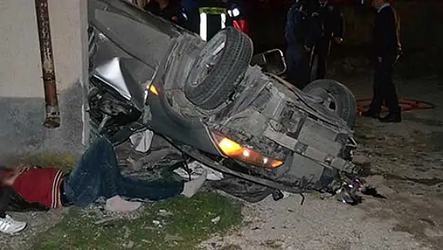Konya'da otomobil takla attı: 3 yaralı