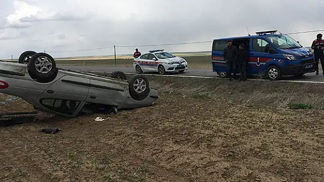 Konya'da otomobil takla attı: 3 yaralı