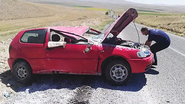 Konya'da otomobil takla attı: 3 yaralı!