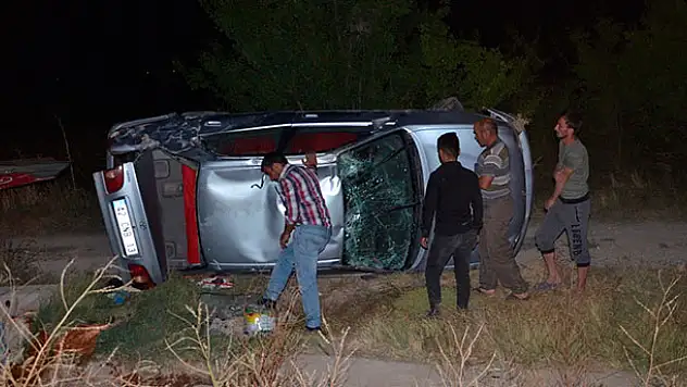 Konya'da otomobil takla attı: 3 yaralı