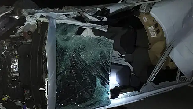 Konya'da otomobil tıra arkadan çarptı: 1 yaralı
