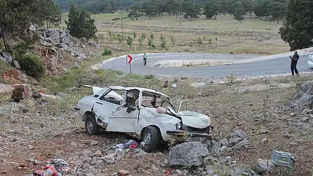 Konya'da Otomobil Uçuruma Yuvarlandı: 1 Ölü