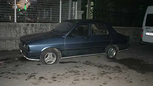 Konya'da otomobilden 40 bin tabanca mermisi çıktı