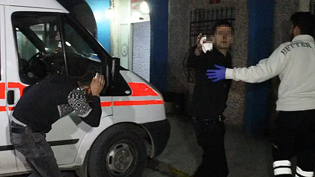 Konya'da otomobilden açılan ateşle 2 kişi yaralandı