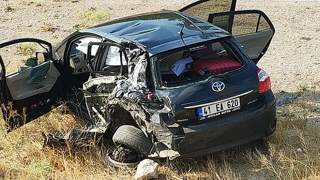 Konya'da otomobile çarpan tır yandı: 2 yaralı