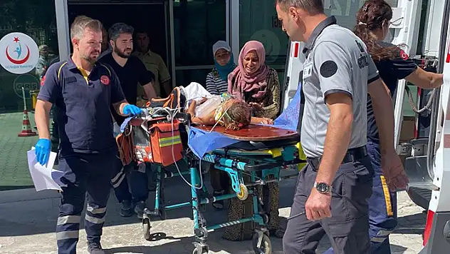 Konya'da otomobilin çarptığı 8 yaşındaki çocuk ağır yaralandı
