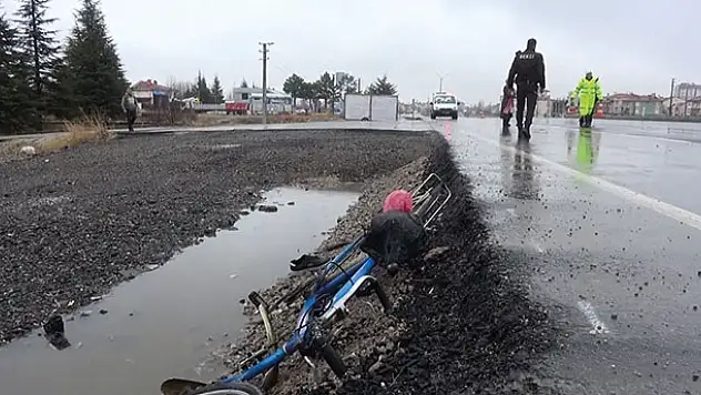 Konya'da otomobilin çarptığı bisikletteki çocuk hayatını kaybetti
