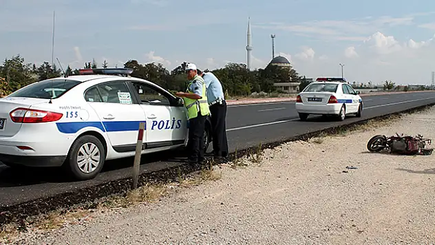 Konya'da Otomobilin Çarptığı Elektrikli Bisiklet Sürücüsü Öldü