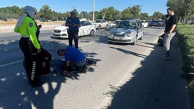 Konya'da otomobilin çarptığı yaşlı yaralandı