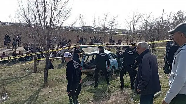 Konya'da otomobilin otobüs durağına daldığı kazada ölü sayısı 5'e yükseldi

