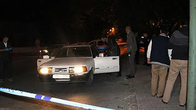 Konya'da otomobiliyle kırmızı ışıkta bekleyen sürücüyü tüfekle öldüren sanığa 13 yıl 4 ay hapis cezası verildi
