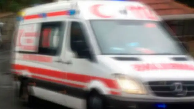 Konya'da otomobille 3 tekerlekli motorun çarpışması sonucu 2 kişi yaralandı
