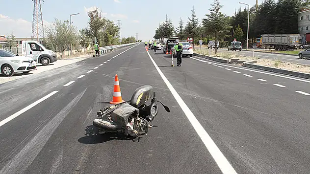 Konya'da otomobille çarpışan elektrikli bisikletin sürücüsü hayatını kaybetti