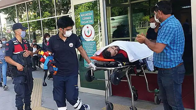 Konya'da otomobille çarpışan motosiklet sürücüsü yaralandı