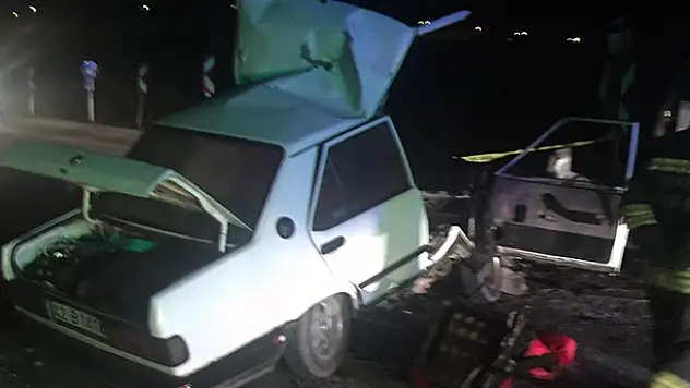 Konya'da otomobille hafif ticari araç çarpıştı: 1 ölü, 2 yaralı