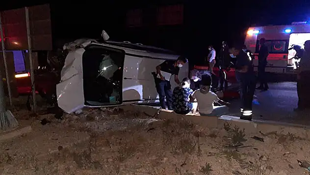 Konya'da otomobille hafif ticari araç çarpıştı: 7 yaralı