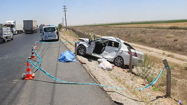 Konya'da otomobille tır çarpıştı! Baba kız feci şekilde hayatını kaybetti
