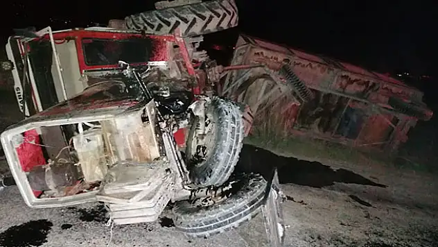 Konya'da otomobille traktör çarpıştı: 2 yaralı