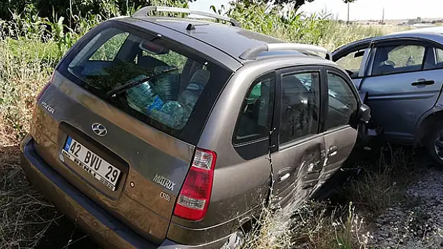 Konya'da otomobiller çarpıştı: 6 yaralı