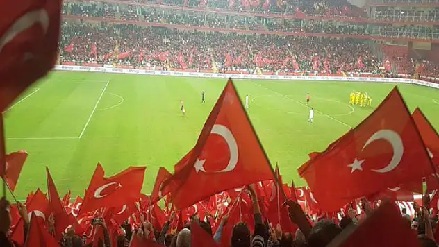 Konya'da oynanacak Türkiye - İtalya/Kuzey Makedonya maçının biletleri tükendi
