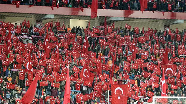 Konya'da oynanacak Türkiye - İtalya/Kuzey Makedonya maçının genel bilet satışı başladı	