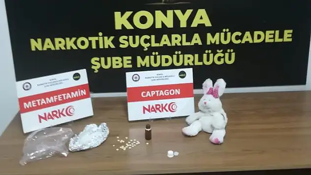 Konya'da oyuncak ayı içerisine gizlenmiş uyuşturucu ele geçirildi!  3 Suriyeli gözaltına alındı


