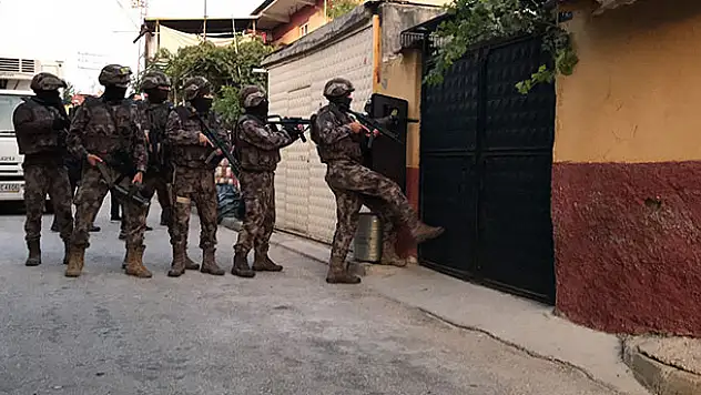 Konya'da özel harekat destekli uyuşturucu operasyonu: 13 gözaltı