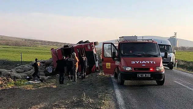Konya'da patates yüklü tır devrildi: 1 yaralı