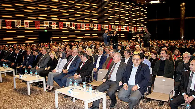 Konya'da 'Payitaht'tan Turan'a Hedef Kızıl Elma Üye katılım' programı düzenlendi