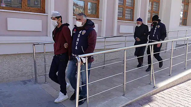 Konya'da pazarcılar arasında çıkan ve bir kişinin öldüğü kavganın sanıkları hakim karşısına çıktı
