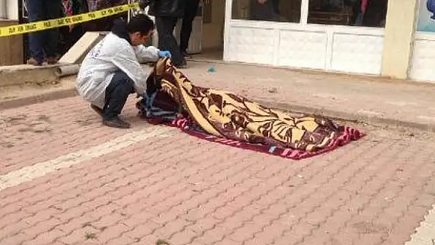 Konya'da pencereden düşen kadın öldü