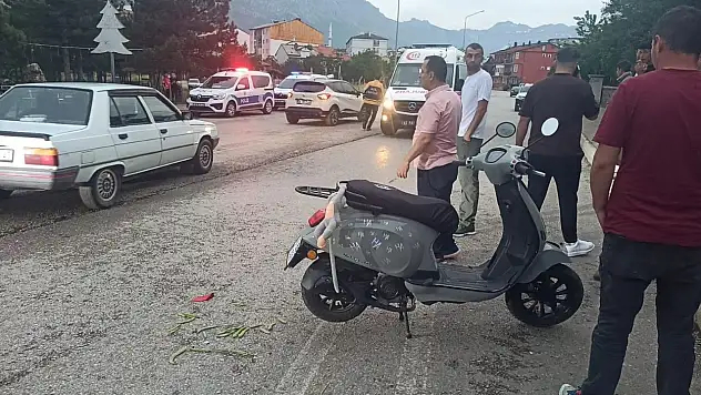 Konya'da pikap motosiklet ile çarpıştı