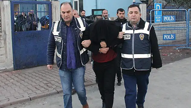Konya'da piyasayı 1 milyon lira dolandıran çete çökertildi