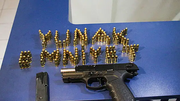 Konya'da polis uygulamasında silah ve mermi ele geçirildi
