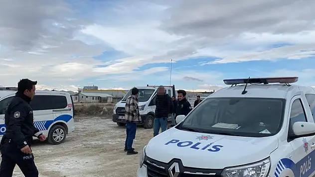 Konya'da polisin 'dur' ihtiyarına uymayarak kaçan 3 şüpheli yakalandı