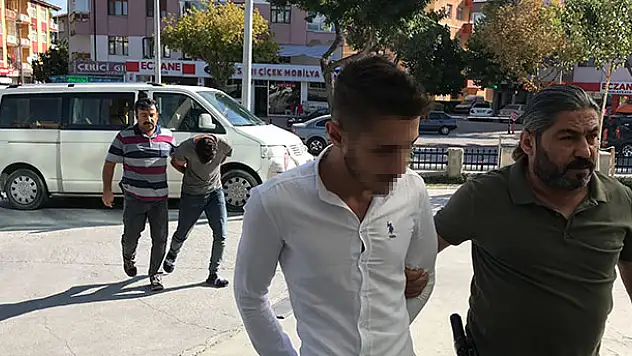 Konya'da pompalı tüfekle gasp iddiasıyla 3 kişi gözaltına alındı