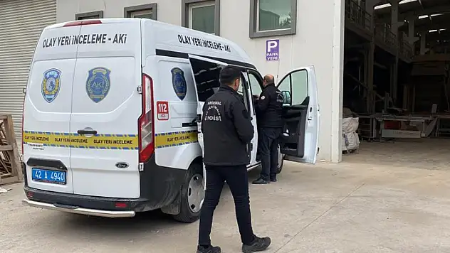 Konya'da pres makinesi ile duvar arasında sıkışan işçi hayatını kaybetti