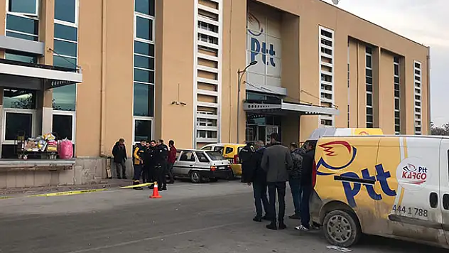 Konya'da PTT binasında patlama