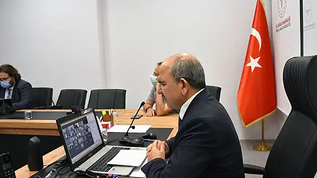 Konya'da risk grubundaki Covid-19 vakalarına yakın takip