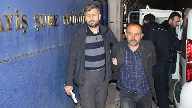 Konya'da rögar kapağı hırsızları yakalandı