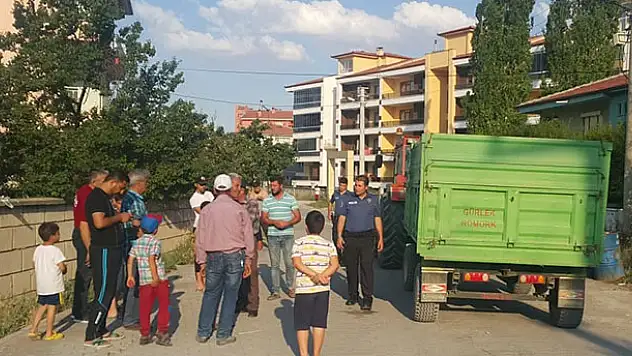 Konya'da römorkun altında kalan çocuk öldü