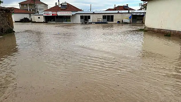 Konya'da sağanak sonrası hasar tespit çalışmaları devam ediyor
