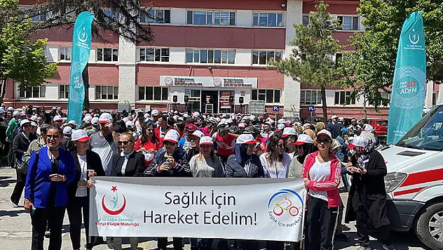 Konya'da 'Sağlık İçin Hareket Et Günü' yürüyüşü düzenlendi
